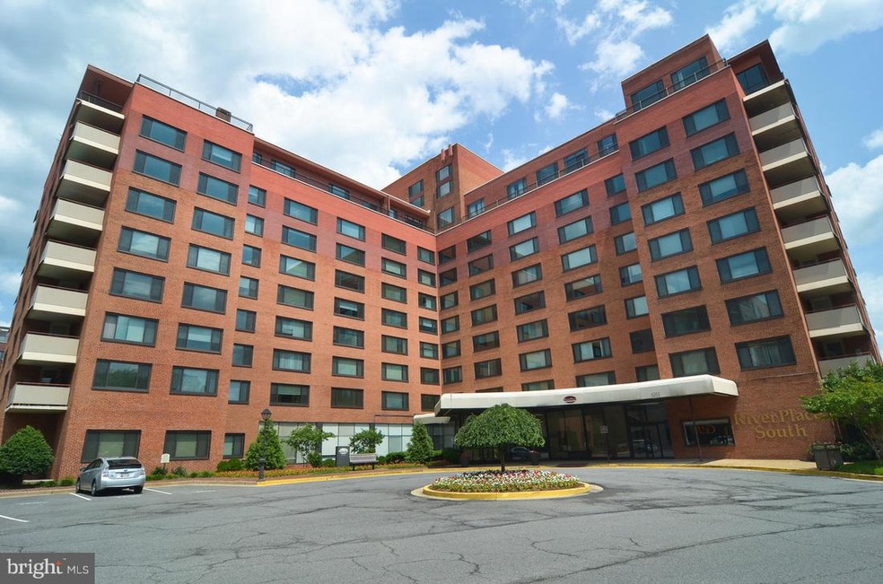 1011 Arlington Blvd unit 833, Arlington, VA 22209 - photo 1