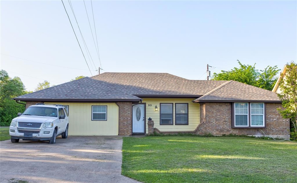 901 Melanie Ln, Keene, TX 76059 - photo 1