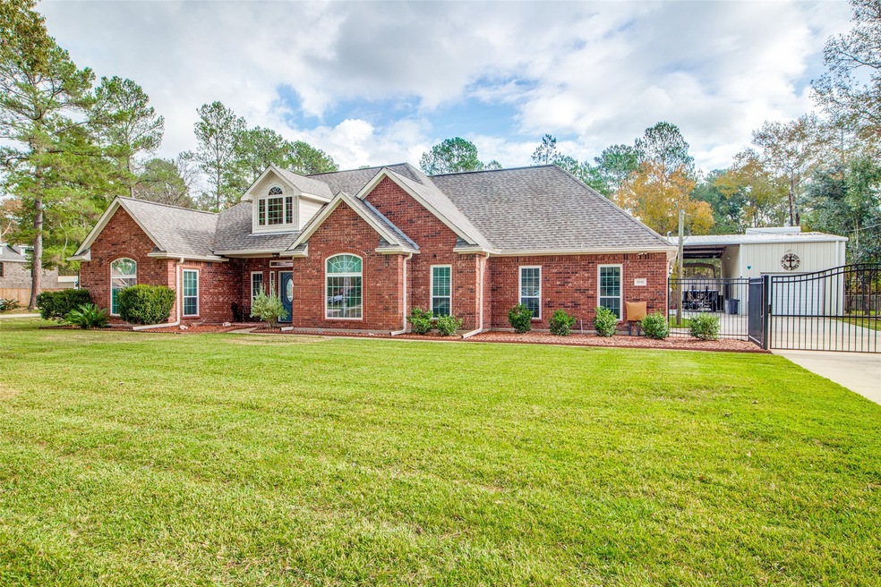 1010 Fairbanks Dr, Magnolia, TX 77354 - photo 1