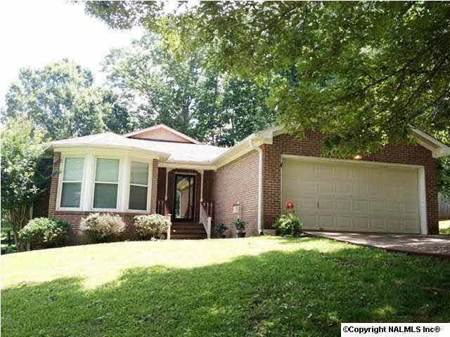 WHAT A DOLL HOUSE !!! MANY UPDATES INCLUDE KITCHEN W/APPLI'S, REFRIG, TRAVERTINE TILE FLOOR, FAUCETS, CABINETS GALORE, SOLID SURFACE COUNTERTOPS, ROOF, WATER HEATER, VINYL SIDING, VINYL WINDOWS FROM WINDOW WORLD, ALL NEW BLINDS !!!!