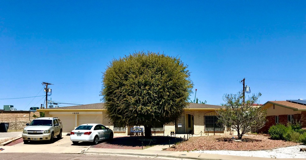 10105 Woodway Dr, El Paso, TX 79925 - photo 1