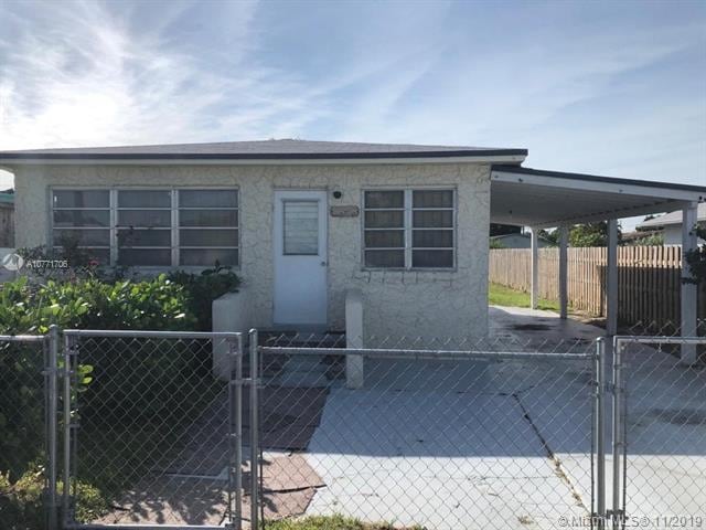 11458 SW 214th St, Miami, FL 33189 - photo 1