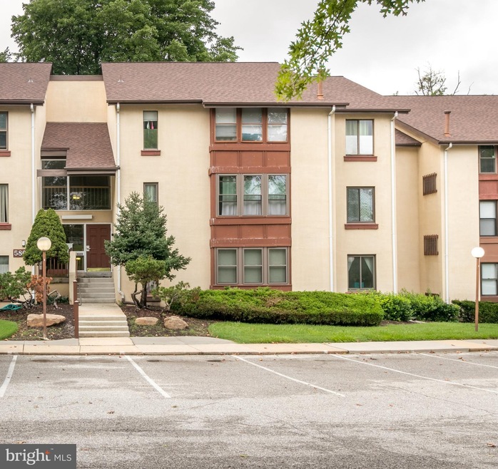 5860 Thunder Hill Rd unit C4, Columbia, MD 21045 - photo 1