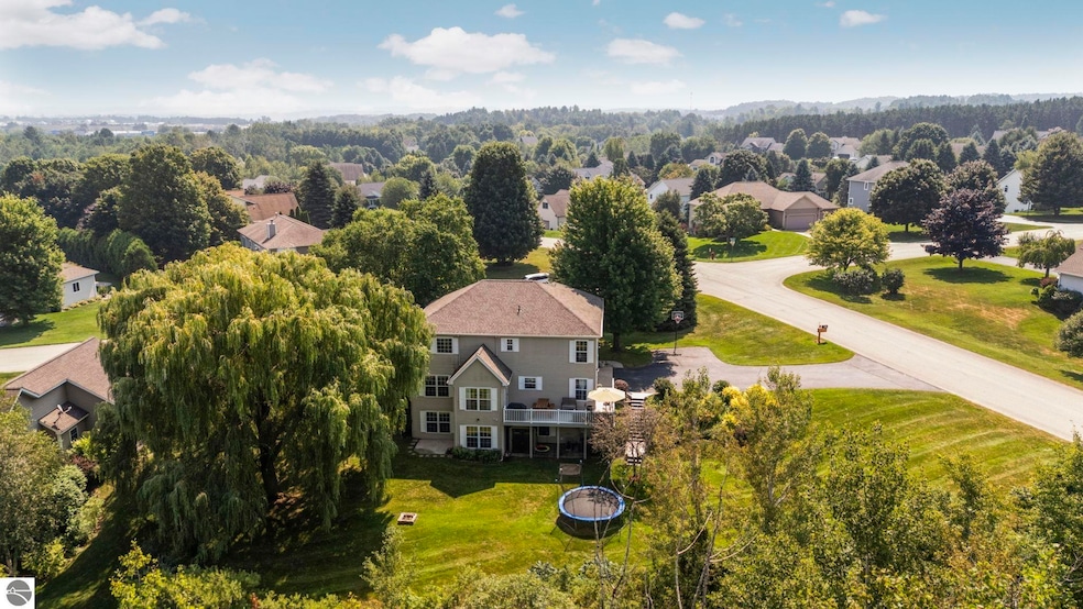 For Sale $680,000 • Co-Listing Agent