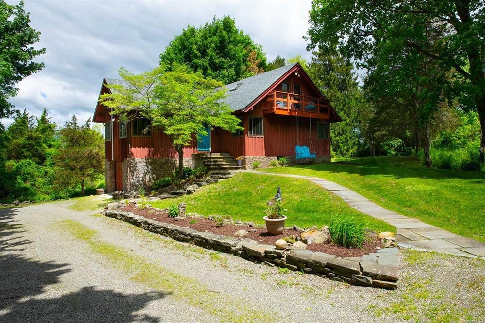 33 Croft Rd, Poughkeepsie, NY 12603 - photo 1