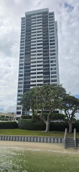 Palm Beach House unit 8010, West Palm Beach, FL 33407 - photo 1