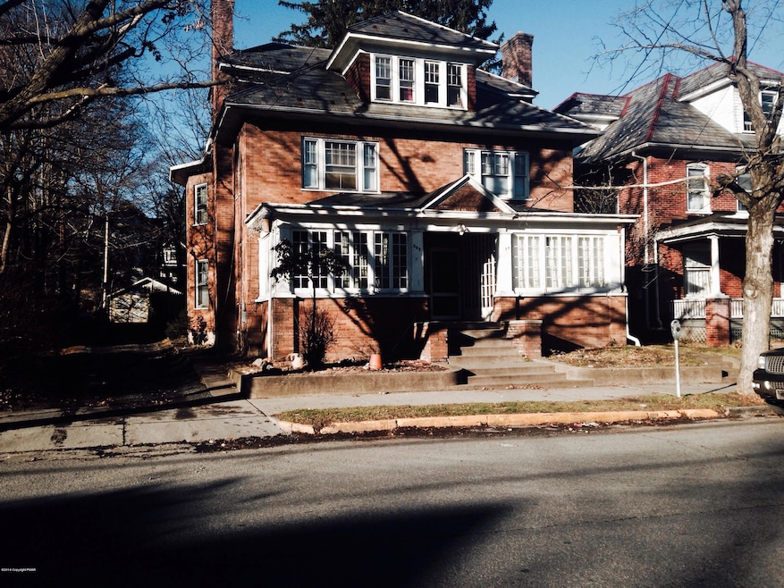 536 Sarah St, Stroudsburg, PA 18360 - photo 1