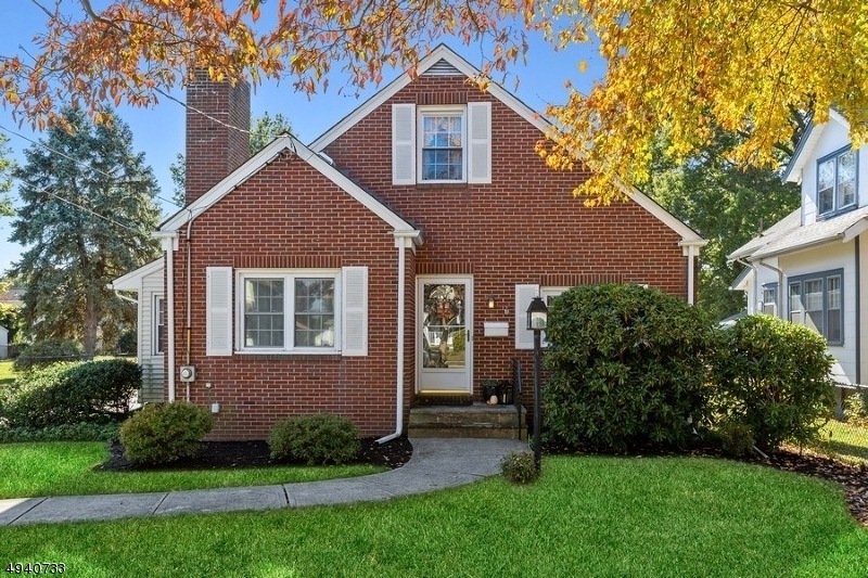 161 Stout Ave, Middlesex, NJ 08846 - photo 1