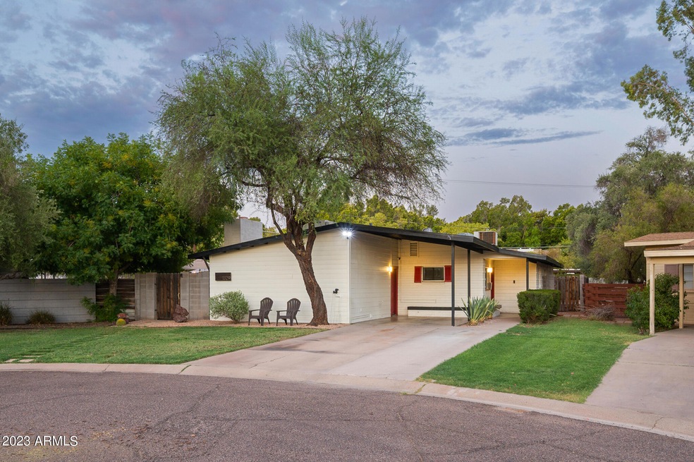 1329 E Avalon Dr, Phoenix, AZ 85014 - photo 1