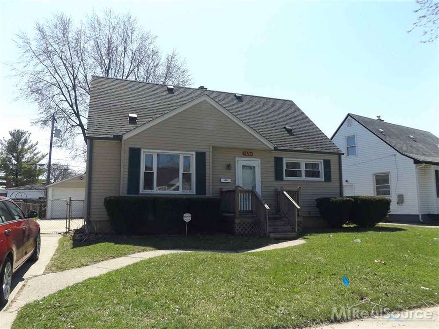 16714 Sarmorr St, Roseville, MI 48066 - photo 1