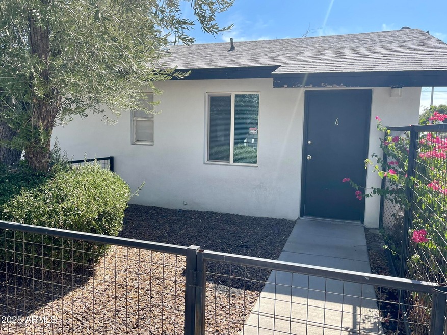 2402 N 24th St unit 6, Phoenix, AZ 85008 - photo 1