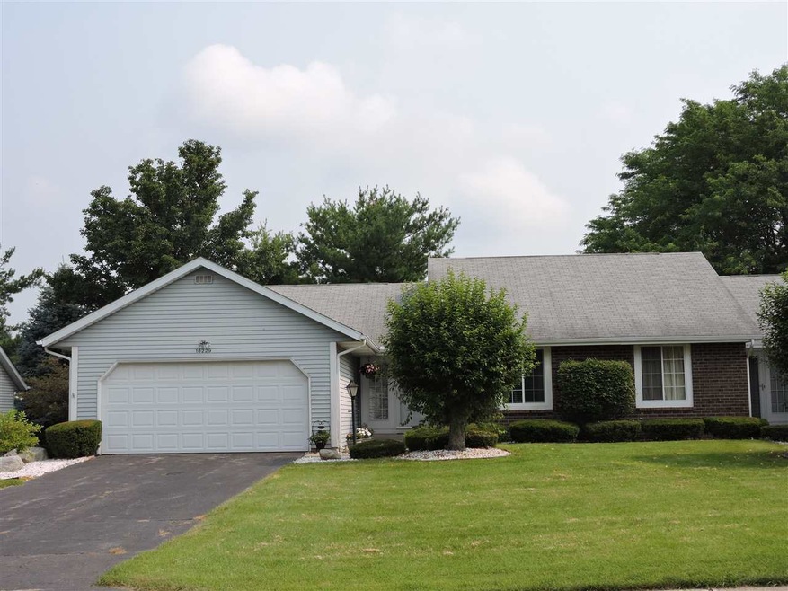 18229 Crownhill Dr, South Bend, IN 46637 - photo 1