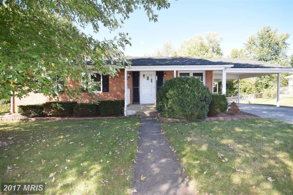 330 Miller Dr, Strasburg, VA 22657 - photo 1