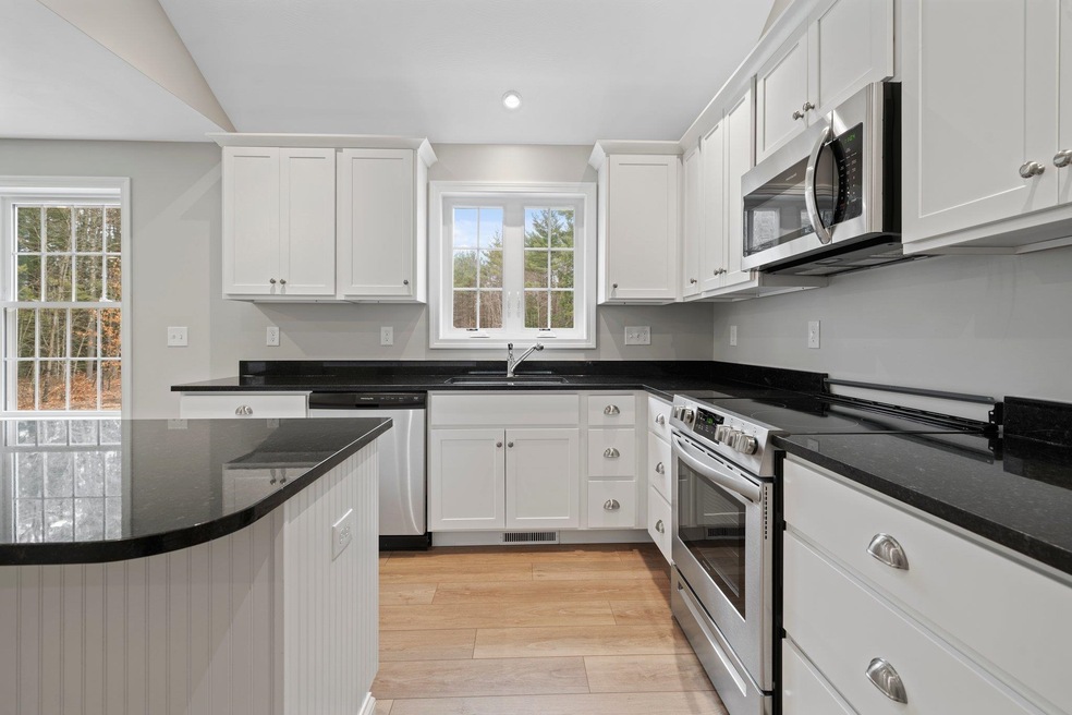 Unit 24 Richmond Dr, Concord, NH 03303 - photo 1