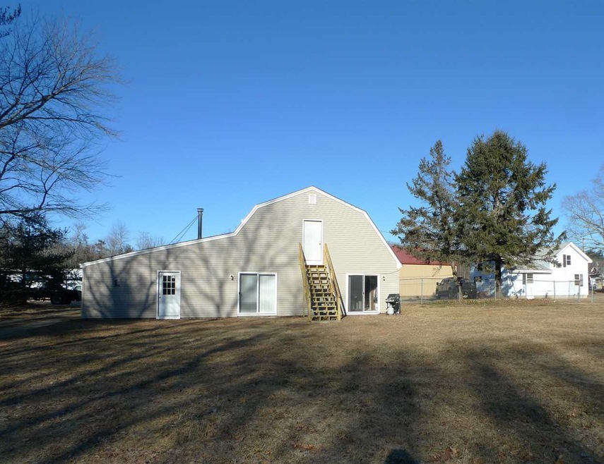 9A W Main St, Newton, NH 03858 - photo 1