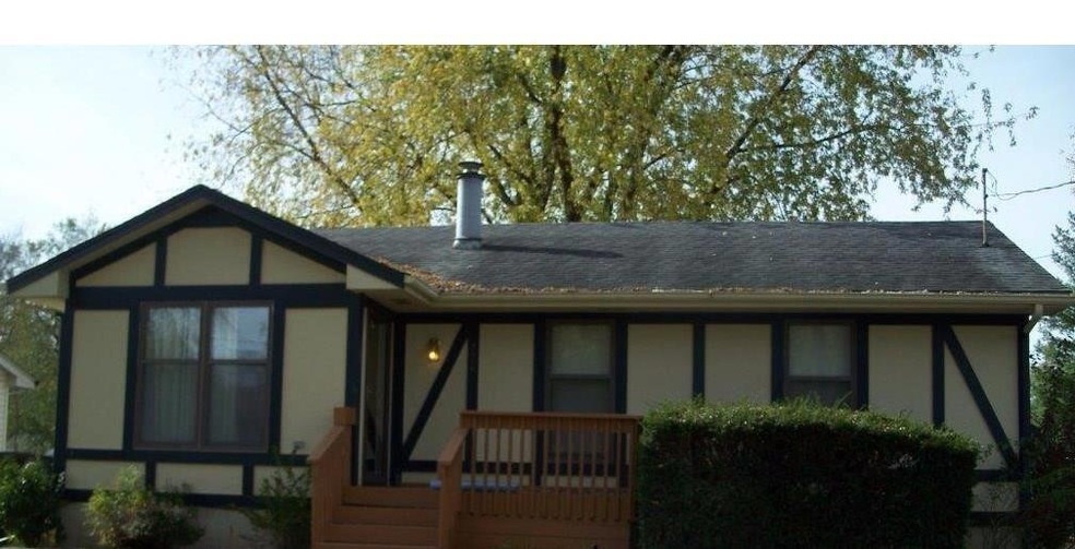 2516 Lay St, Des Moines, IA 50317 - photo 1