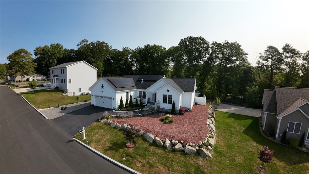 456 Lucille St, Woonsocket, RI 02895 - photo 1