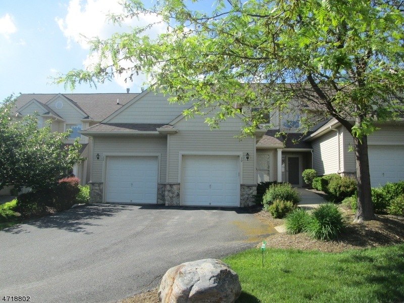 17 Beardslee Cir, Hamburg, NJ 07419 - photo 1