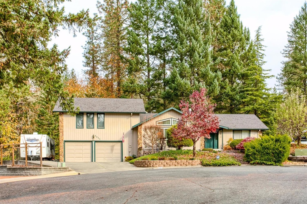 3411 Cheyenne Dr, Grants Pass, OR 97527 - photo 1