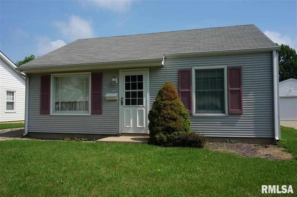 1508 Pulaski St, Lincoln, IL 62656 - photo 1