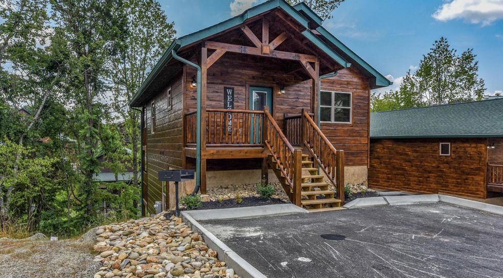 1646 Falls Way, Pigeon Forge, TN 37863 - photo 1