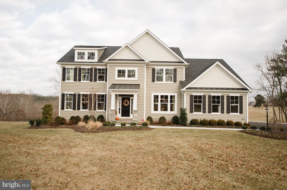 6701 Lake Dr, Warrenton, VA 20187 - photo 1