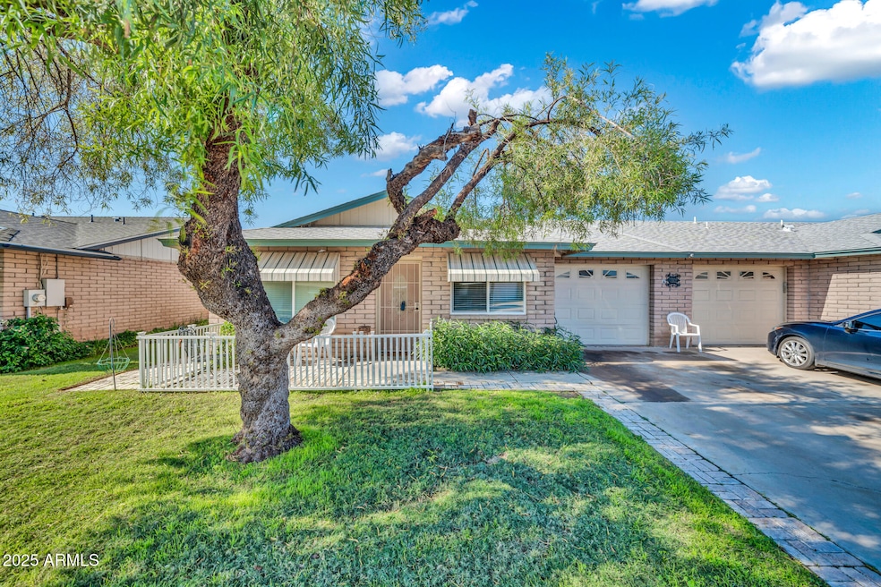 10002 N 97th Dr unit A, Peoria, AZ 85345 - photo 1