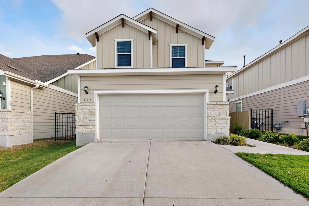 For Rent $1,995/month