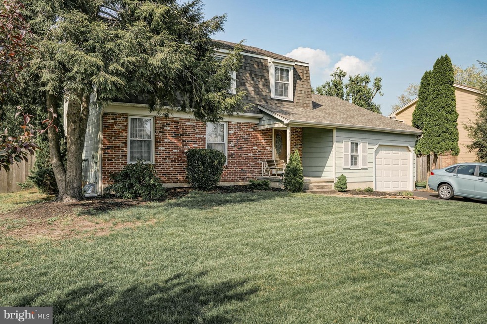 729 Southwick Cir, Somerdale, NJ 08083 - photo 1