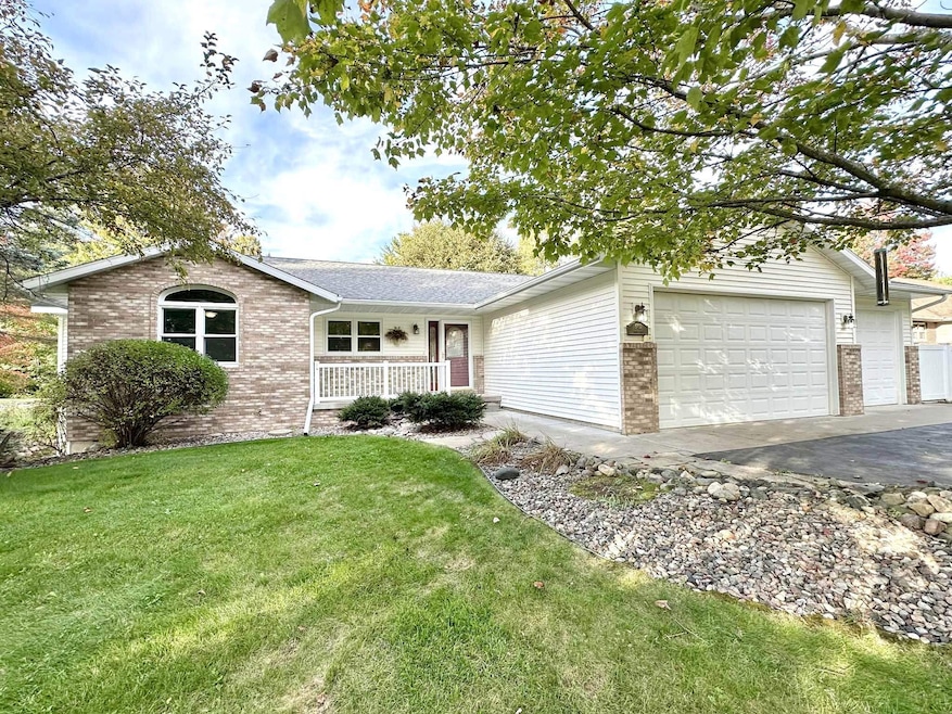 Under Contract $434,900 • Co-Listing Agent