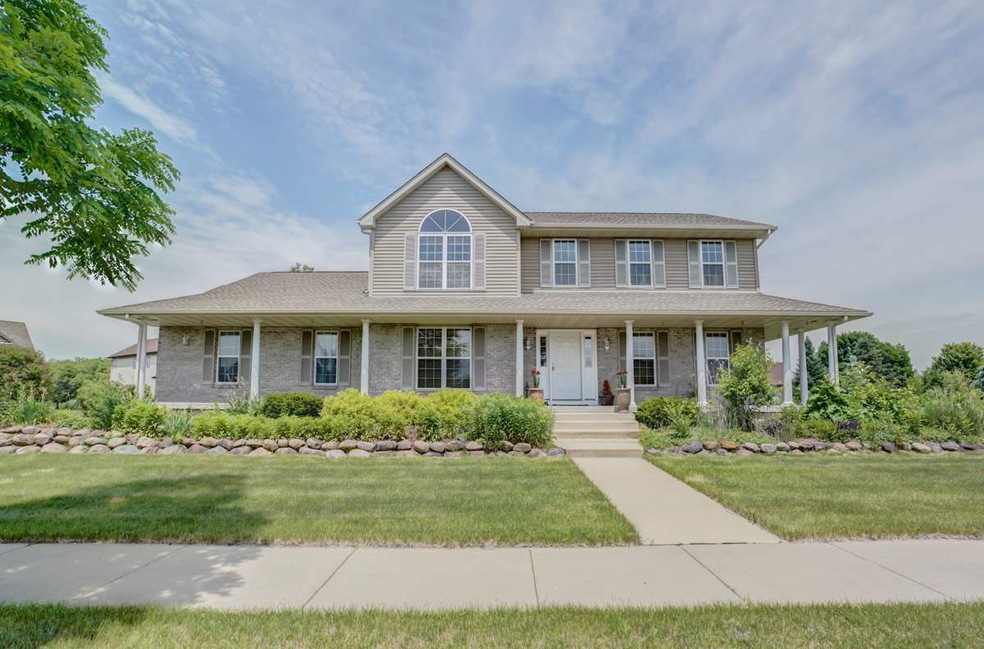 2786 Hollyhock St, Fitchburg, WI 53711 - photo 1