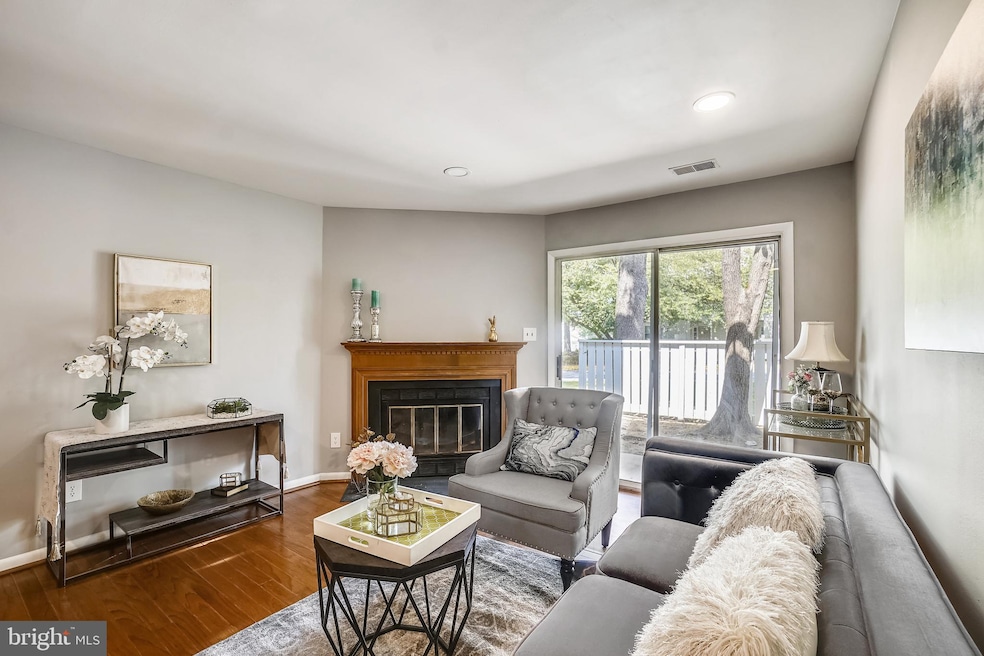 19904 Appledowre Cir, Germantown, MD 20876 - photo 1