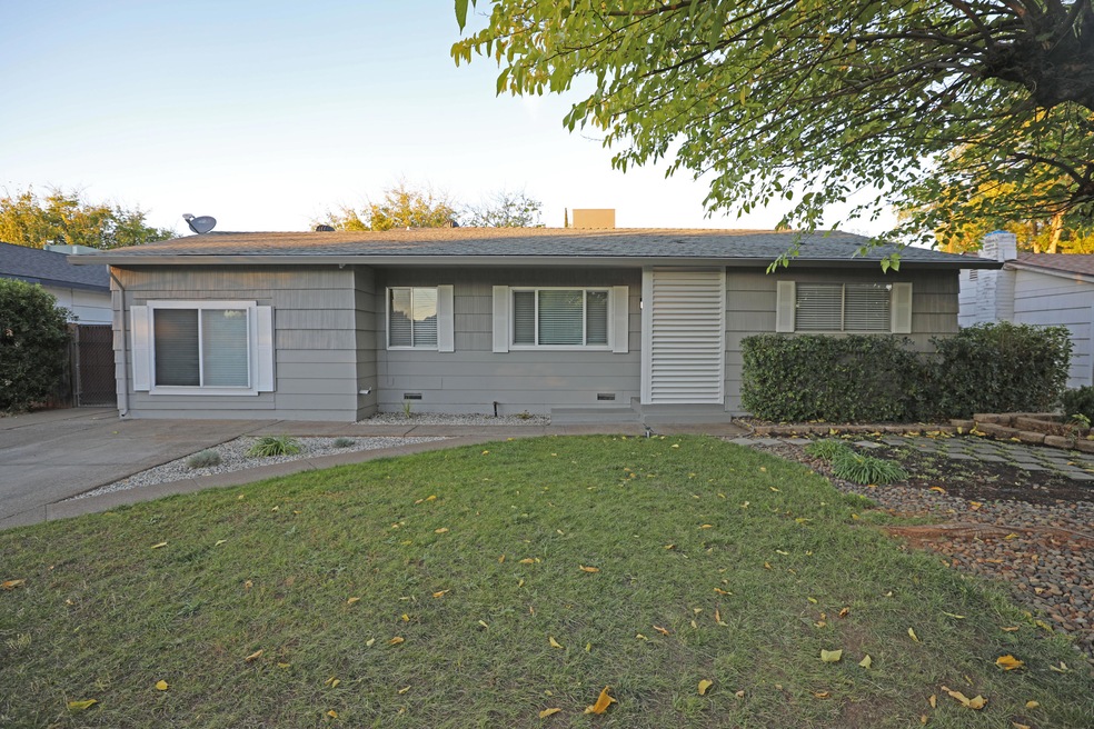 2108 Venus Way, Redding, CA 96002 - photo 1