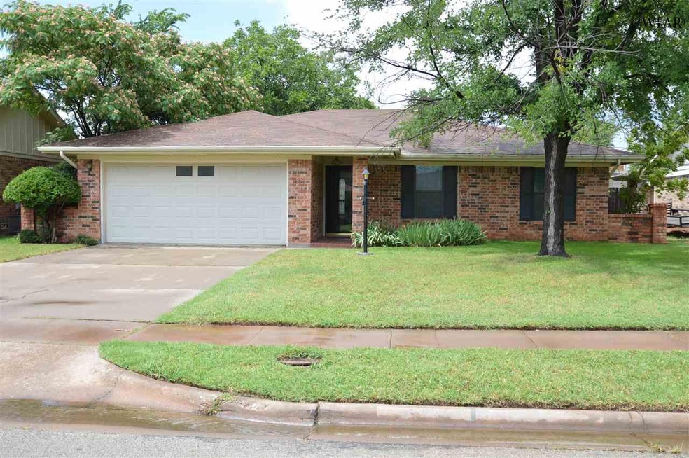 1604 Aldrich Ave, Wichita Falls, TX 76302 - photo 1