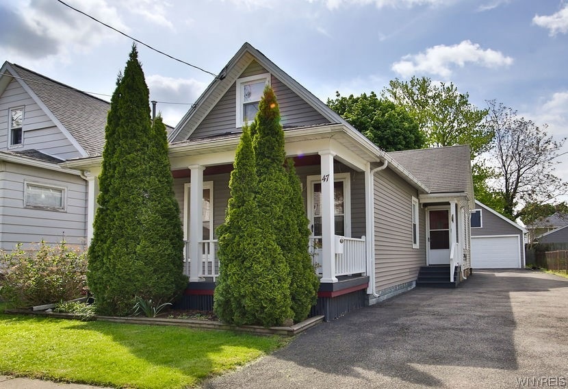 47 Ganson St, North Tonawanda, NY 14120 - photo 1
