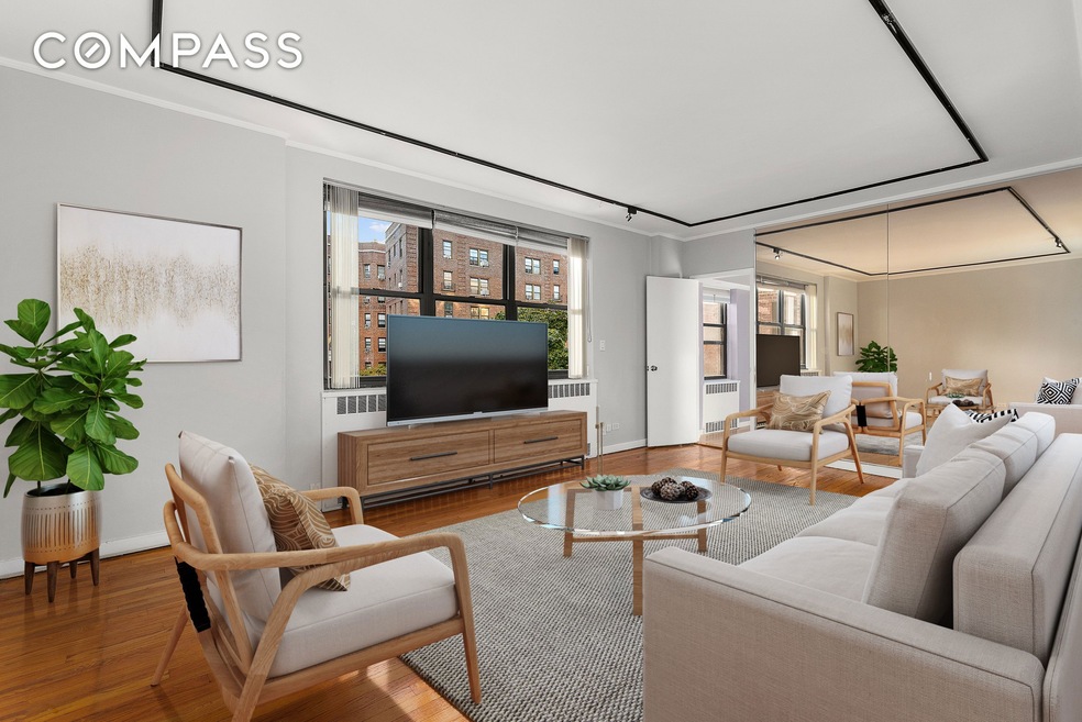 The Lincoln unit 4, Forest Hills, NY 11375 - photo 1