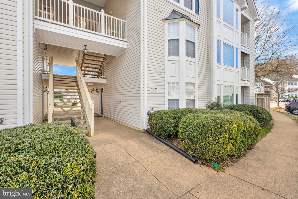 8327 Bluebird Way unit J, Lorton, VA 22079 - photo 1