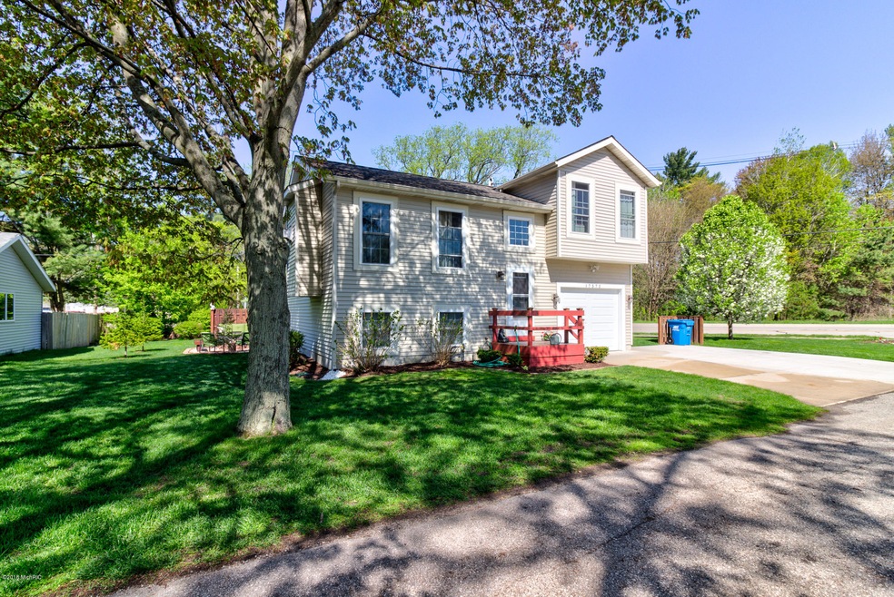 17573 Reenders St Spring Lake Blended-2
