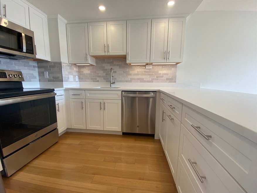 1731 Beacon St unit 723, Brookline, MA 02445 - photo 1