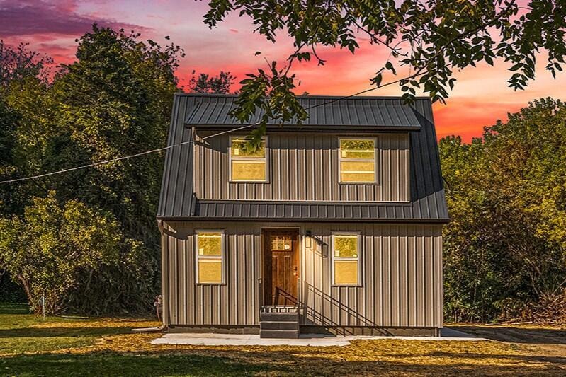 For Sale $335,000 • Co-Listing Agent