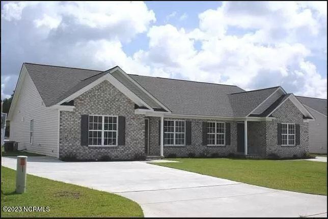 2532 Saddleback Dr unit B, Winterville, NC 28590 - photo 1