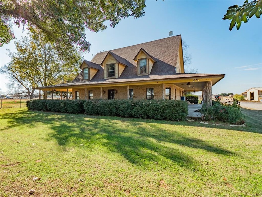 300 Hubbard Ln, Lipan, TX 76462 - photo 1