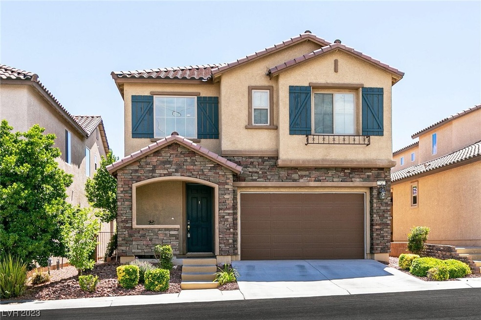 2539 sq ft with 4 bedrooms, 3.5 baths