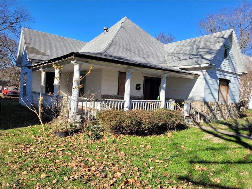 510 N 3rd St, Rogers, AR 72756 - photo 1