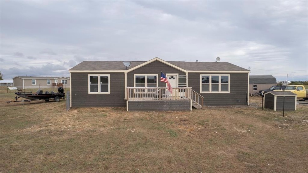 947 Private Road 4219, Decatur, TX 76234 - photo 1