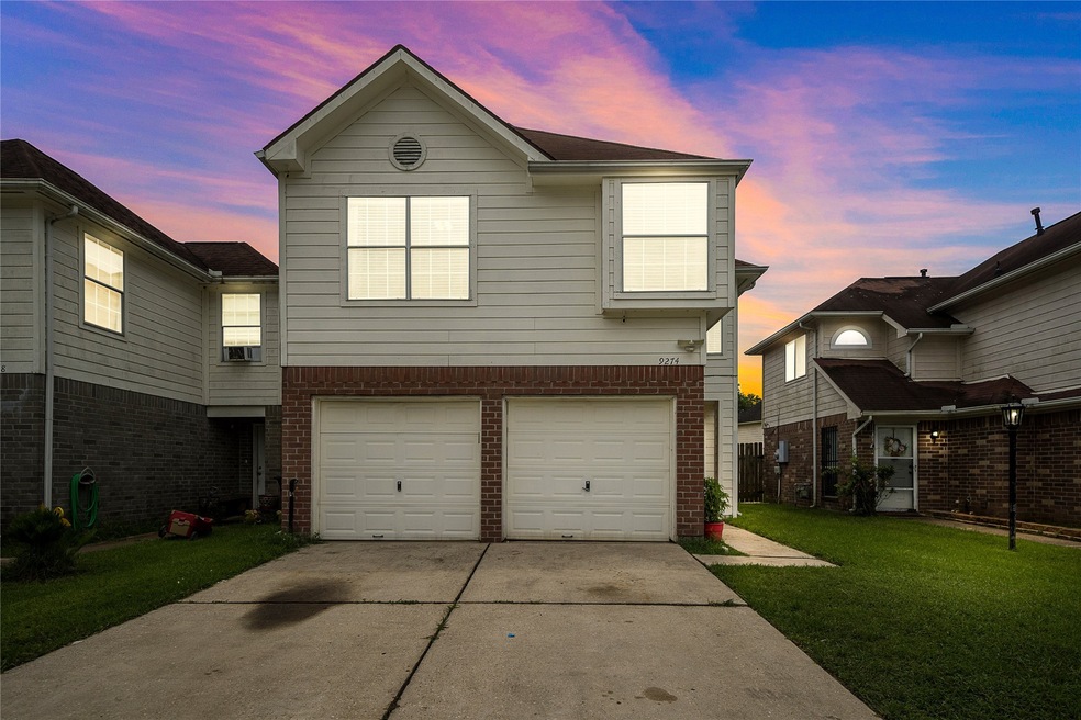 9274 Kingsflower Cir, Houston, TX 77075 - photo 1