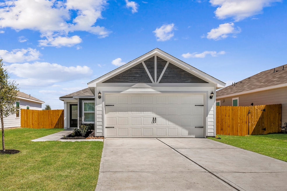 10402 Red Cardinal Dr, Cleveland, TX 77328 - photo 1