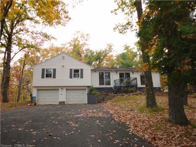 827 Shuttle Meadow Ave, Berlin, CT 06037 - photo 1