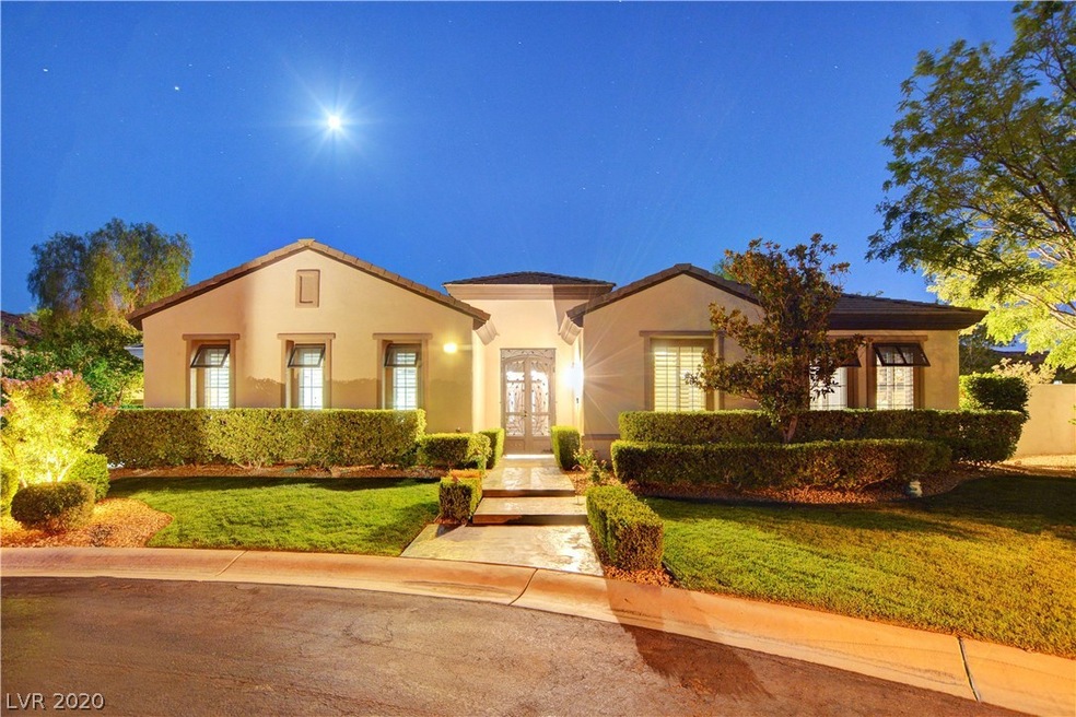 Stunning single story with 3 car garage on cudesac