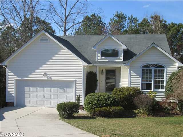 Exterior Front - Low Maintenance Vinyl Siding & Tr